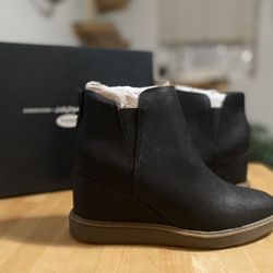  Wedge Booties 9.5 NIB