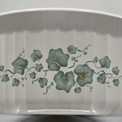 Corelle Callaway Round Baking Dish 