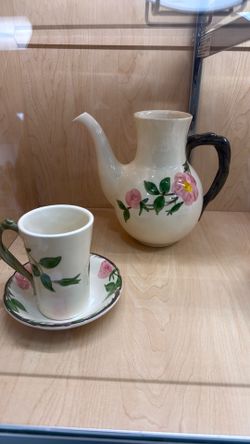 45 Piece Tea Set