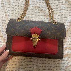 Louis Vuitton Victoire Mng Cerise
