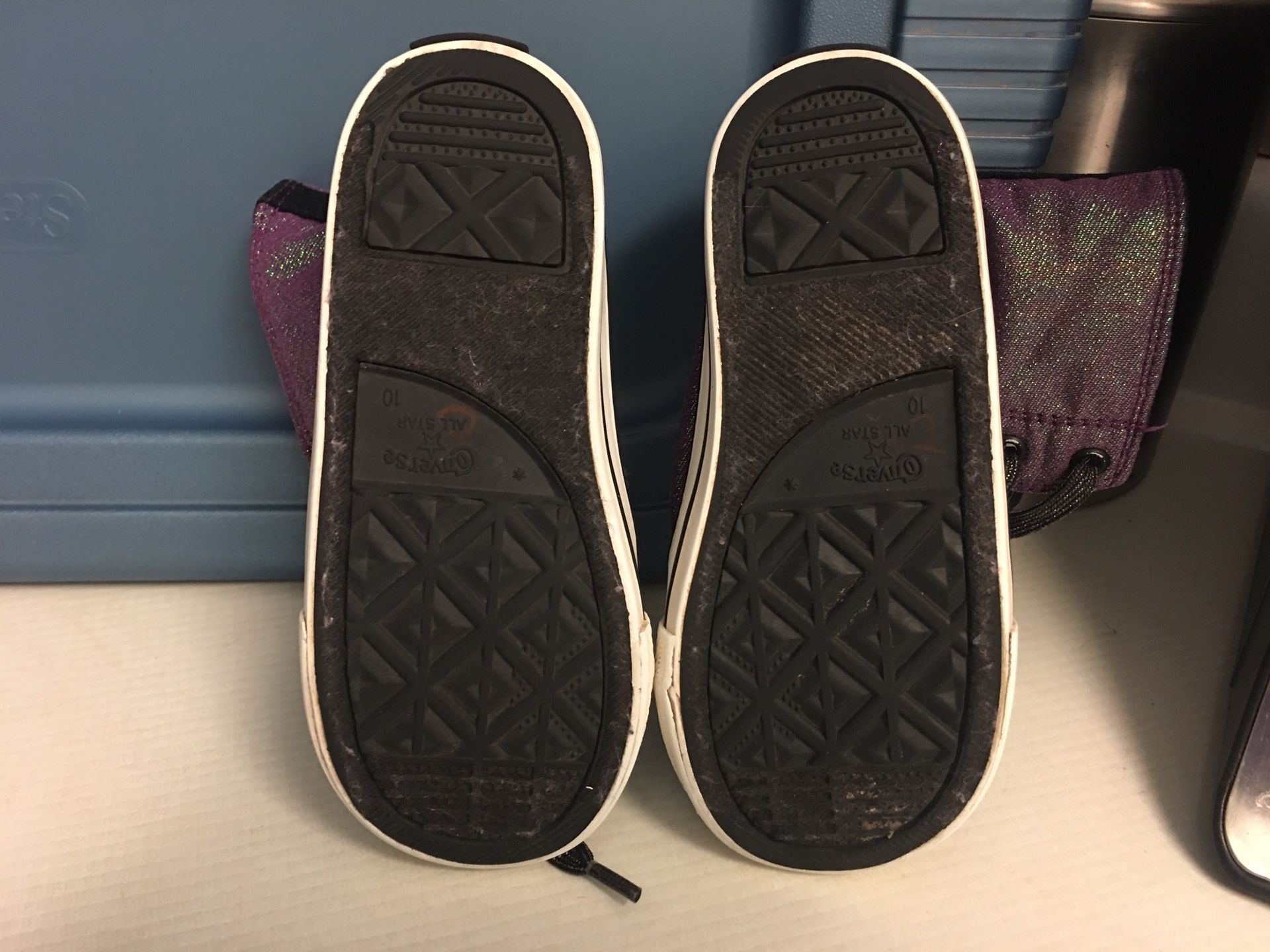 Girls Converse Shoes Sz.10 Great Cond.