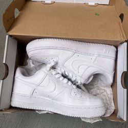 Air force 1 *Size 6 Women 