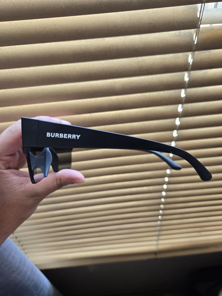 Burberry Glasses