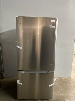 New Frigidaire Refrigerator ‼️60 Day Warranty