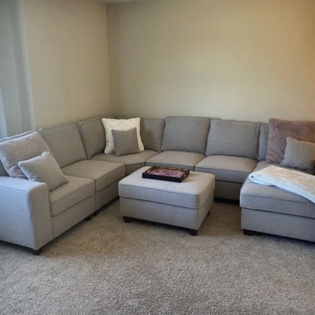 Gray Sectional With Chaise And Ottoman