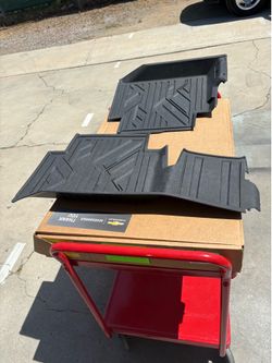 crew-cab-second-row-interlocking-premium-all-weather-floor-liner-in-jet-black