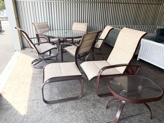 Stunning High End Arhaus Outdoor Dining Set w/Bonus Reclining Lounge Chair/Footrest & End Table