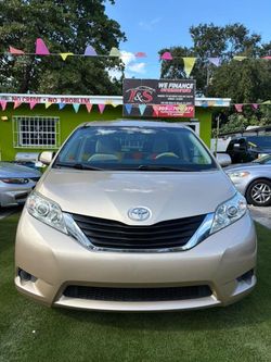 2013 Toyota Sienna