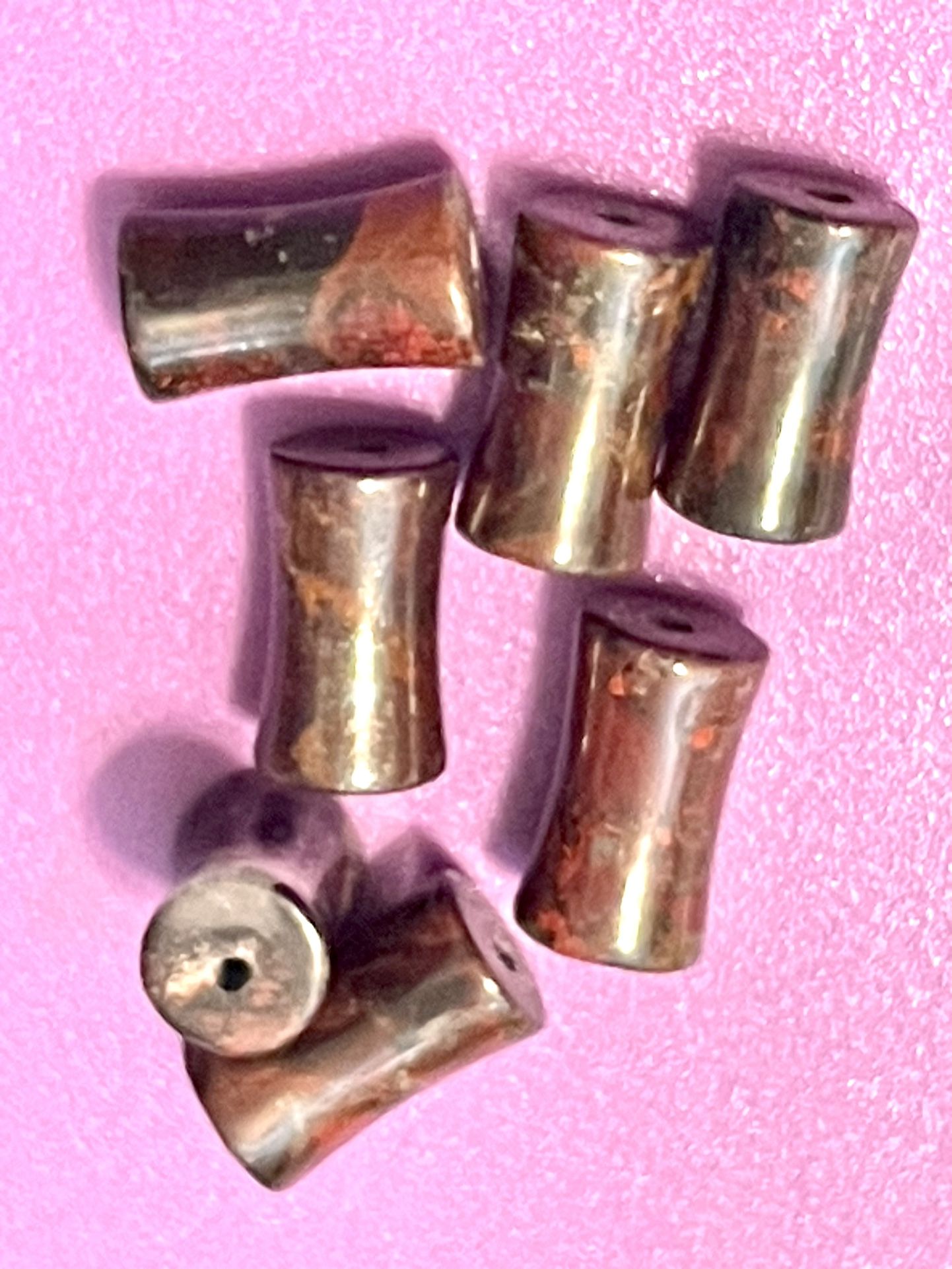 Lot Of 18 12mm Ironstone Pinch Beads