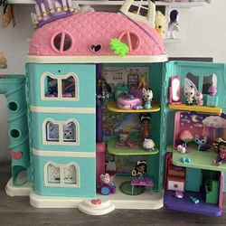 Baby's doll house
