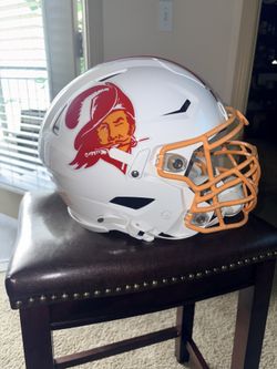 Riddell Tampa Bay Buccaneers 1976-96 Throwback Speed Flex Authentic Helmet