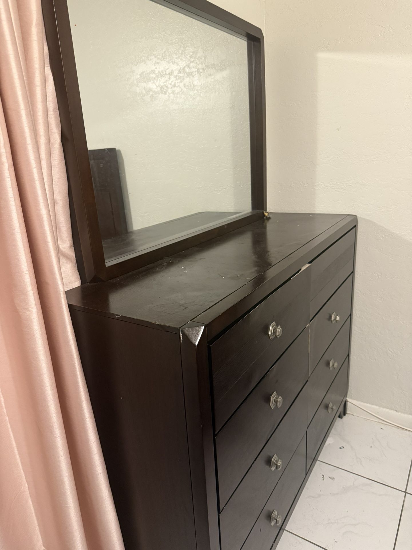 Dark Wood Brown Bedroom Queen Size Set