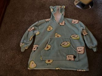 XXXlg. Avocado & Toast hooded snuggie