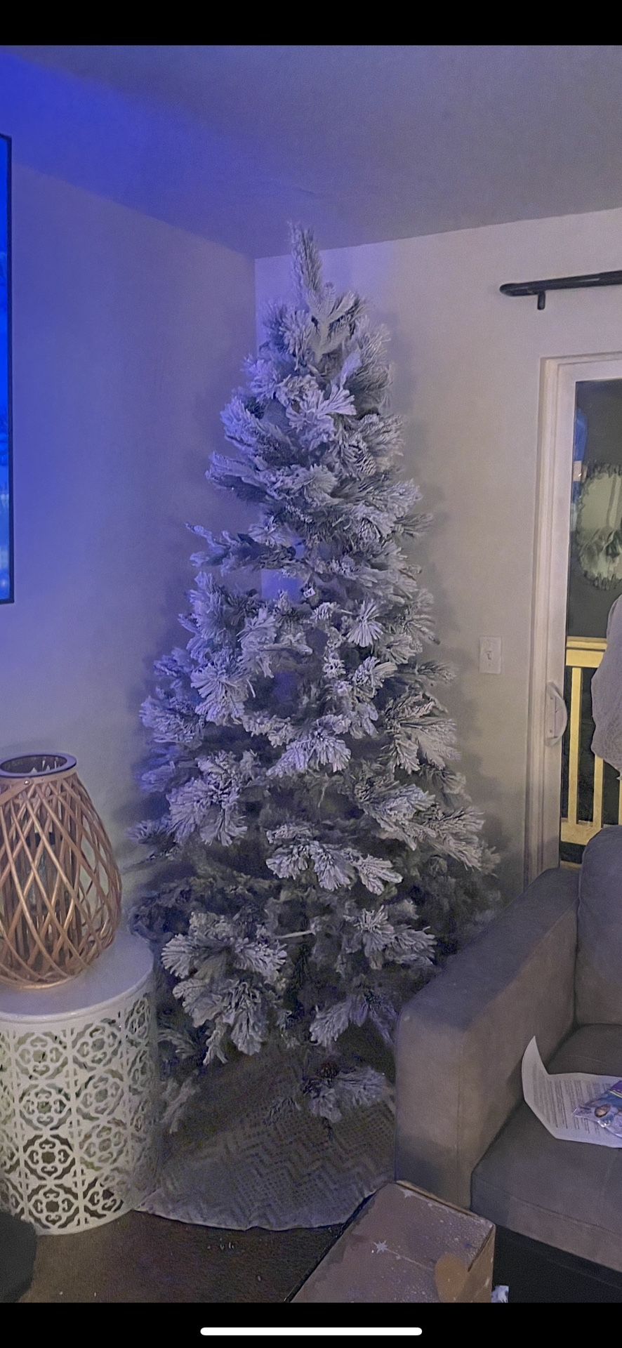 White Flocked 7.5 Prelit Christmas Tree for Sale in Woodinville, WA