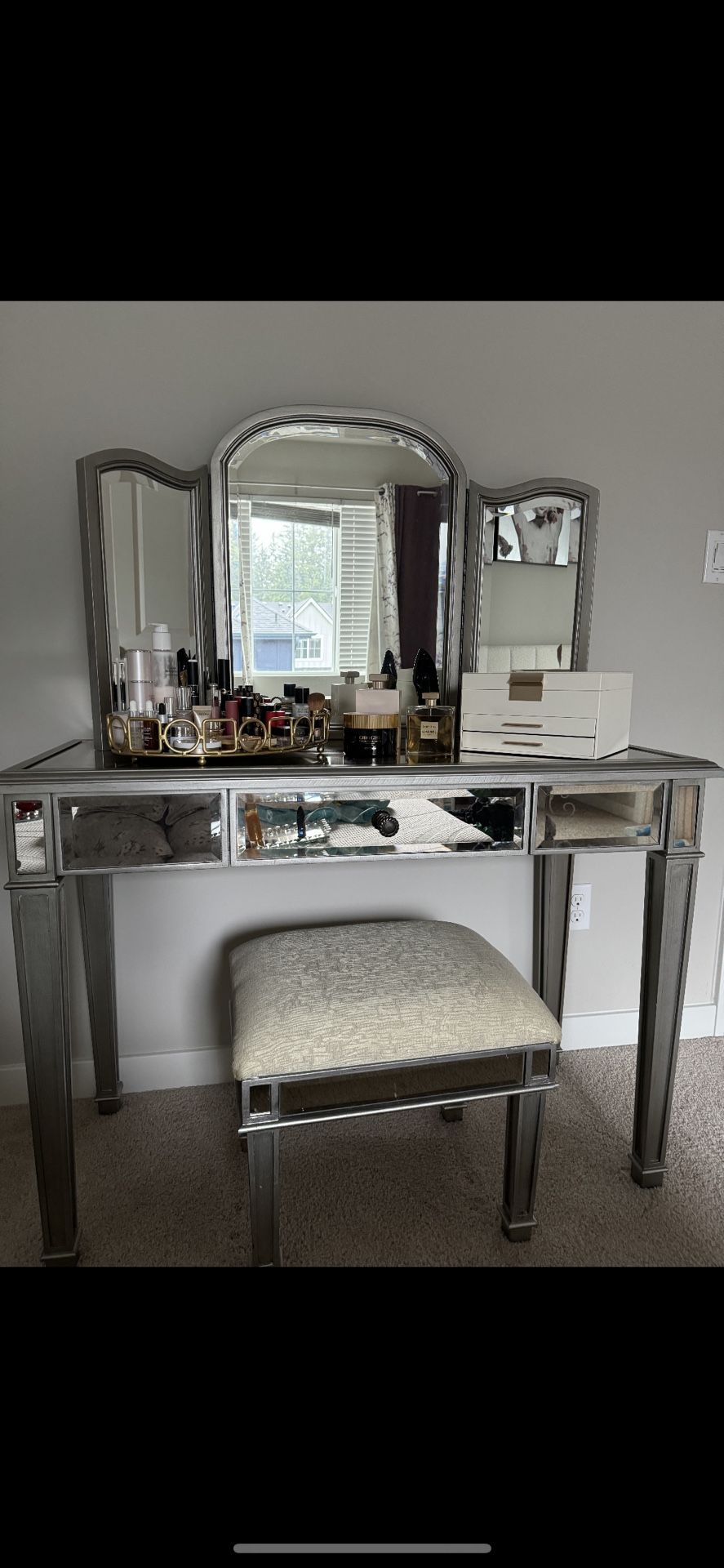 Vanity