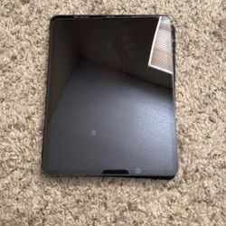 iPad Pro 12.9in (5th gen) +cellular/wifi