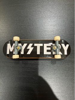 Tech Deck Mystery 96 MM Finger Board Skateboard (2003)