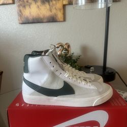 Nike Blazer Mid '77 SE White Pale Ivory Hemp