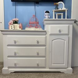 Children’s Dresser/Changing table 