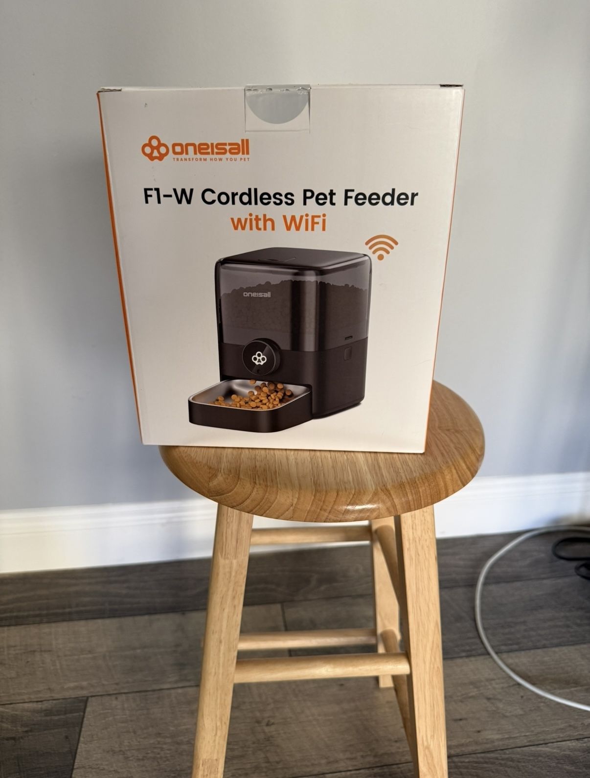 (New) Smart Cat Feeder - Oneisall PF06 3L
