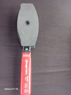 Snap on  breaks  caliper  tool