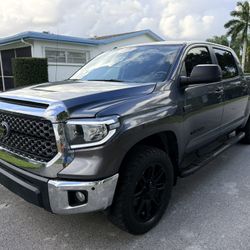 2018 Toyota Tundra CrewMax