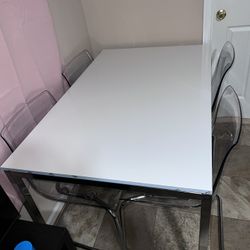 Diner Table 