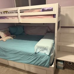Twin over Full Bunk Bed w/Mattresses