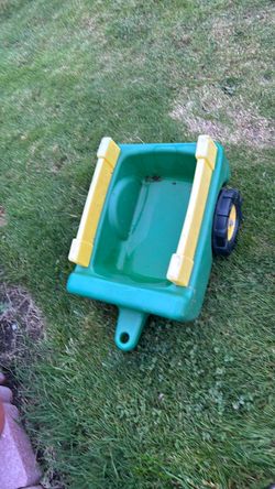 Jhon Deer kids attached trailer