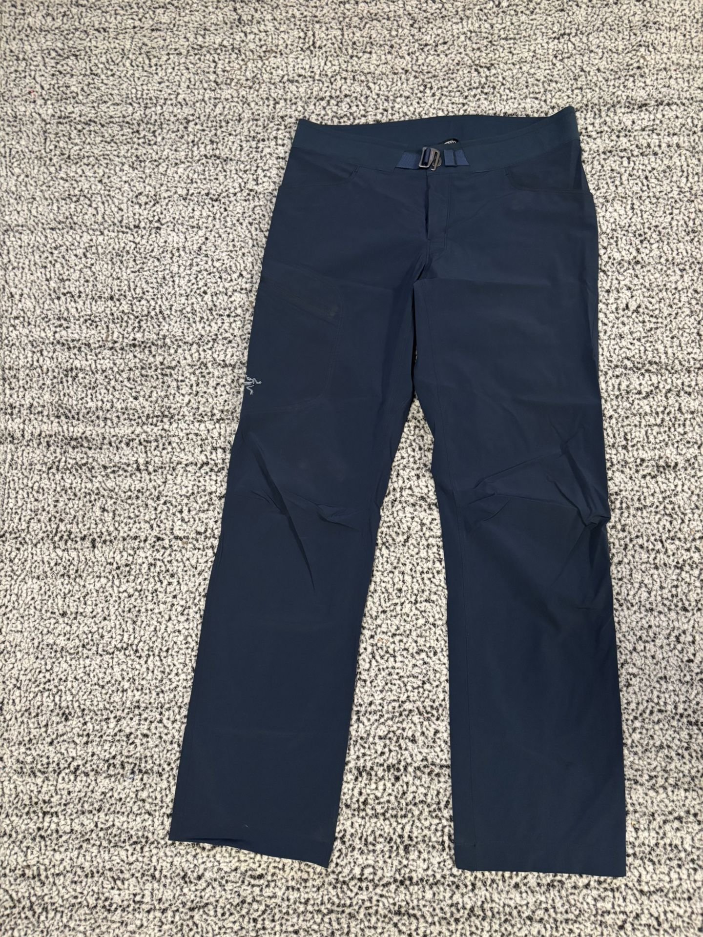 Arc’teryx Pants (Sz Medium)