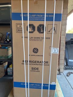 BRAND NEW Café 36” Smart 4-Door French Door Refrigerator - Platinum Glass