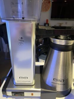 Moccamaster With Thermal Carafe for Sale in River Edge, NJ - OfferUp