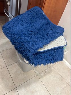 5x7 play rug Blue