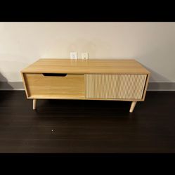 47" Light Wood Coffee Table with Storage – Modern & Minimalist