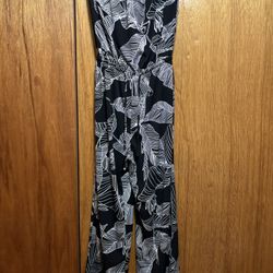 Express Leaf Pattern Capri Romper