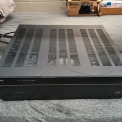 NAD Model 216 Stereo Power Amplifier 