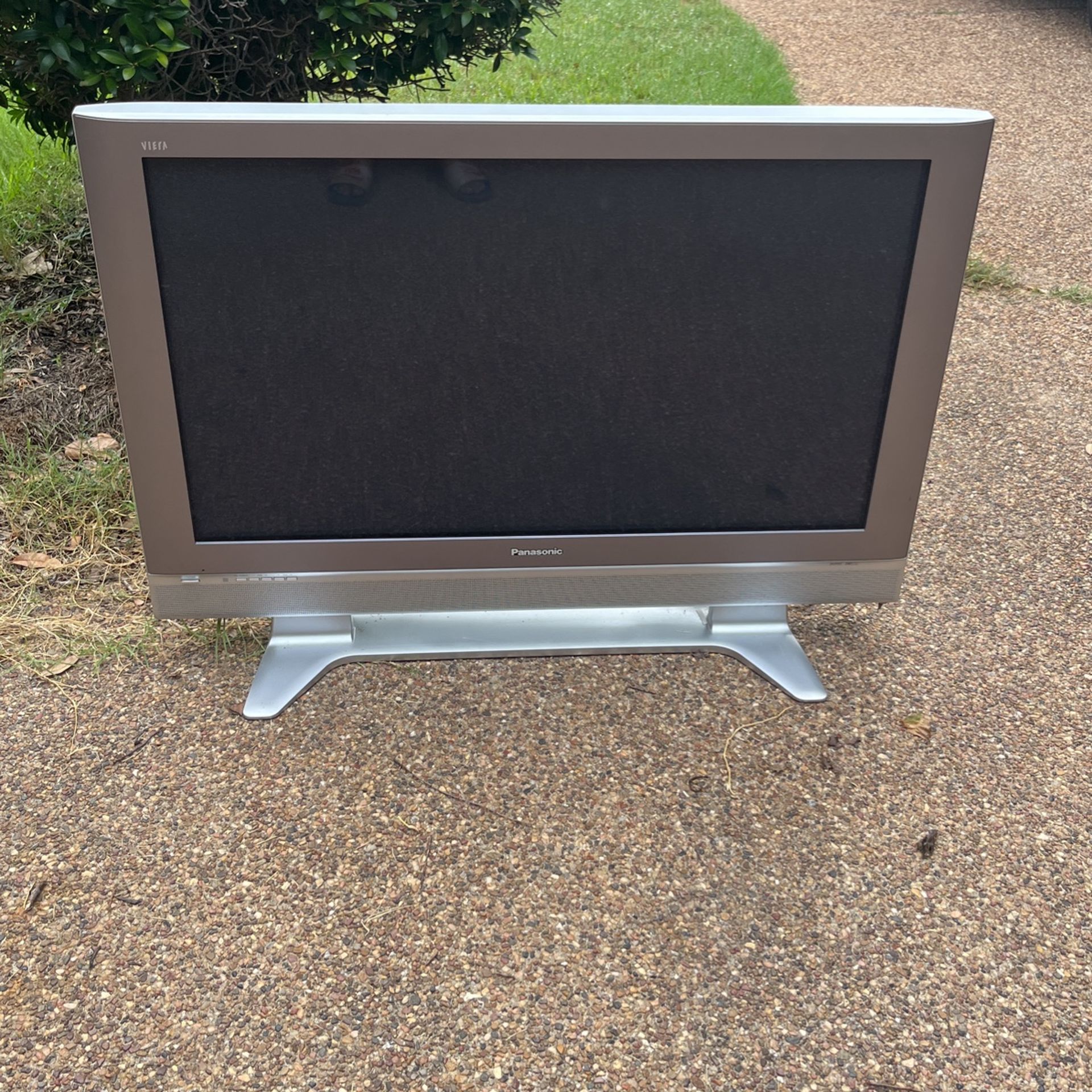 Panasonic 42” Plasma TV for Sale in Flower Mound, TX - OfferUp