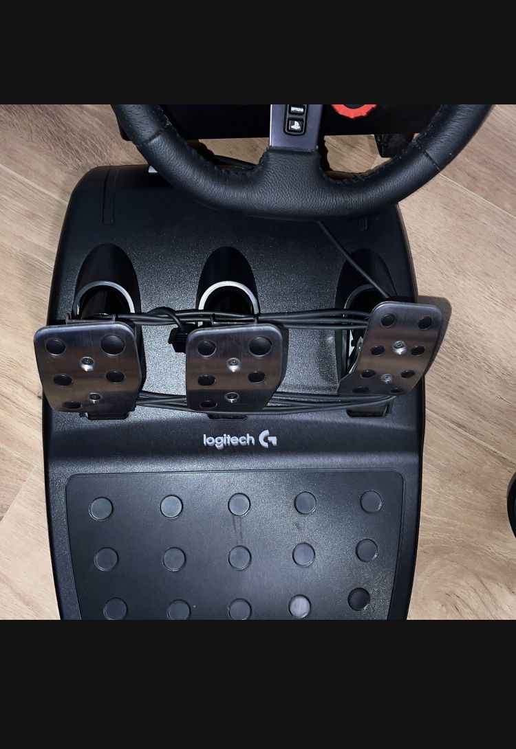 Logitech G29 For PS4 And Pc for Sale in Queens, NY - OfferUp