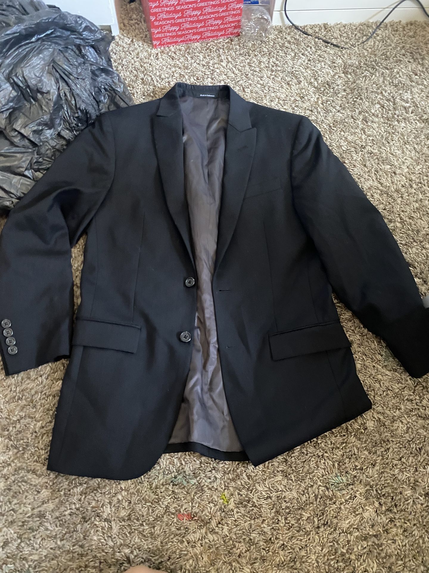 Men’s Suit Coat- Size M/L