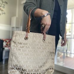 Micheal Kors Tote Bag