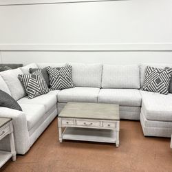 New Sectional — PERFORMANCE FABRIC 