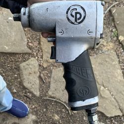 chicago pneumatic 3/8 impact air tool