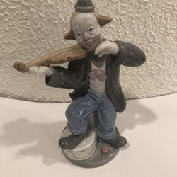 Vintage Porcelains De Cuernavaca Mexico Clown Playing The Violin Nicely , Very Detailed 