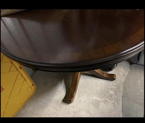 Beautiful Pedestal Dining Table