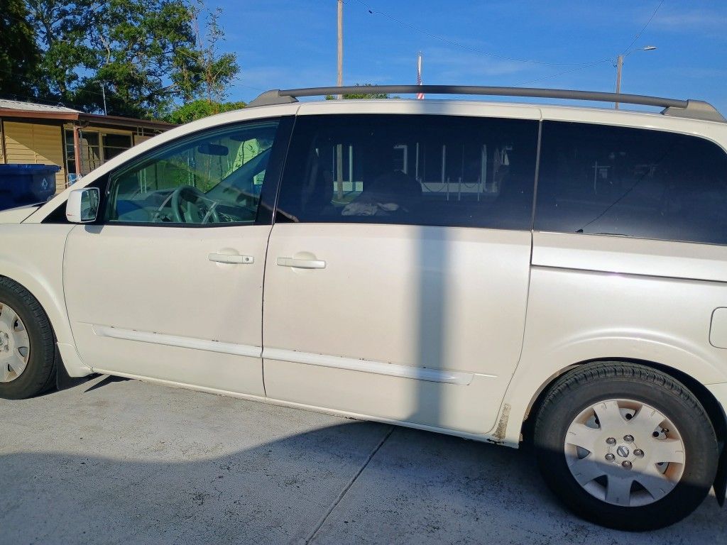 2004 Nissan Quest