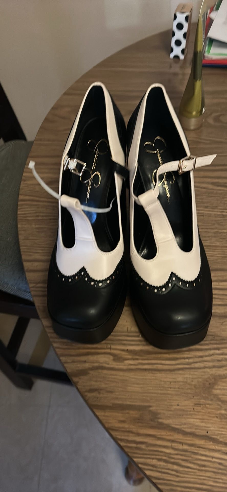 Size 9 Ladies Shoes