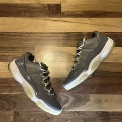 Jordan 11 Low Cool Grey