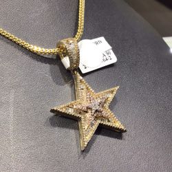 10k  Gold Diamond 3D Style Pendant With  Franco Chain 18” Inch Baguette And Round Diamond  Both Together Deal Available In Stock .💎💎💎