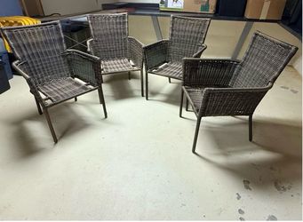 Set of 4 Outdoor Wicker Patio Chairs – $100 OBO