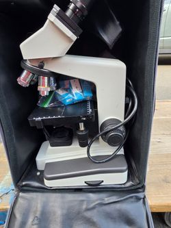 Microscope